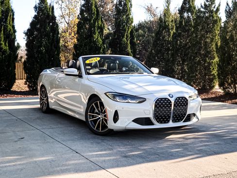 Used 2024 BMW 430i Convertible w/ Convenience Package image 2