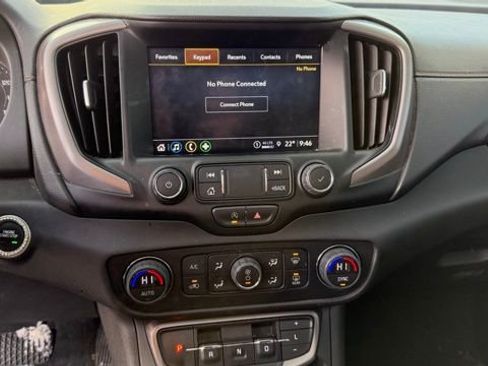 Used 2022 GMC Terrain AT4 image 19