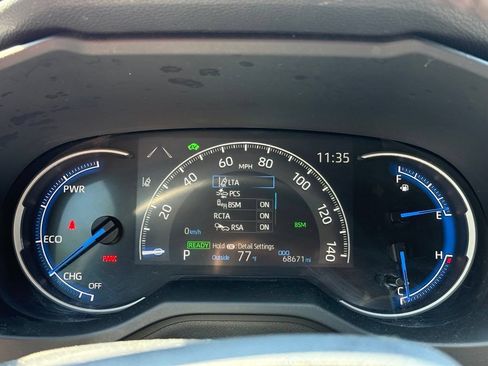 Used 2024 Toyota RAV4 SE w/ Convenience Package AWD/4WD image 10