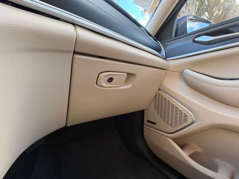 Used 2022 Jeep Grand Cherokee Limited image 10