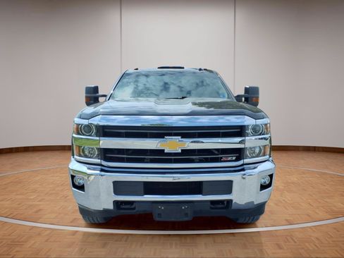 Used 2018 Chevrolet Silverado 2500 LT w/ All Star Edition AWD/4WD image 2