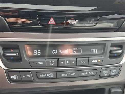 Used 2018 Honda Pilot EX-L image 16