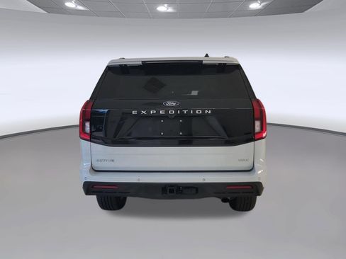 Used 2025 Ford Expedition Max Active RWD image 8