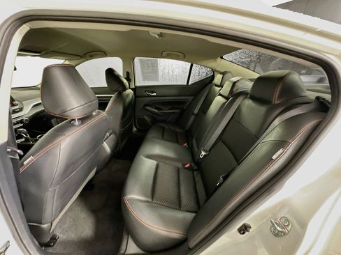 Used 2024 Nissan Altima 2.5 SR FWD image 26