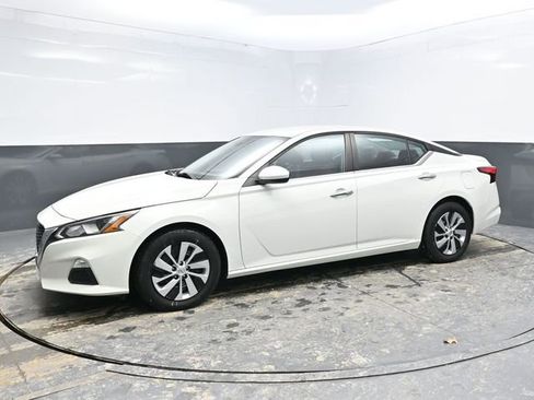 Used 2021 Nissan Altima 2.5 S image 3