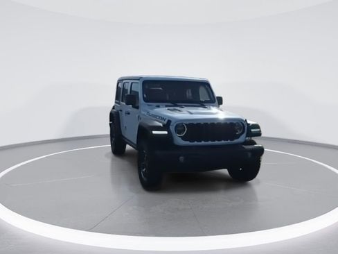 Used 2024 Jeep Wrangler Unlimited Rubicon image 2