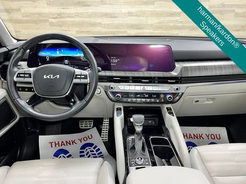 Used 2025 Kia Telluride SX Prestige AWD/4WD image 2