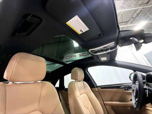 New 2026 Porsche Macan image 26