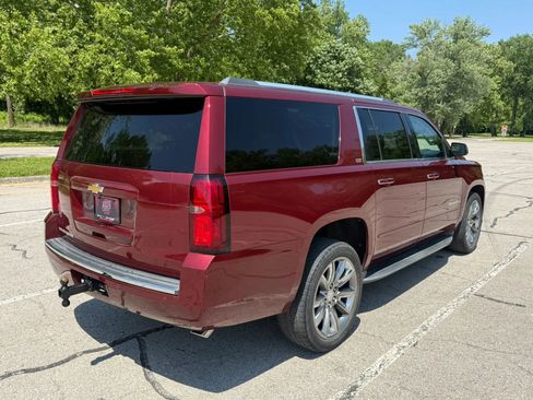 Used 2016 Chevrolet Suburban LTZ RWD image 5