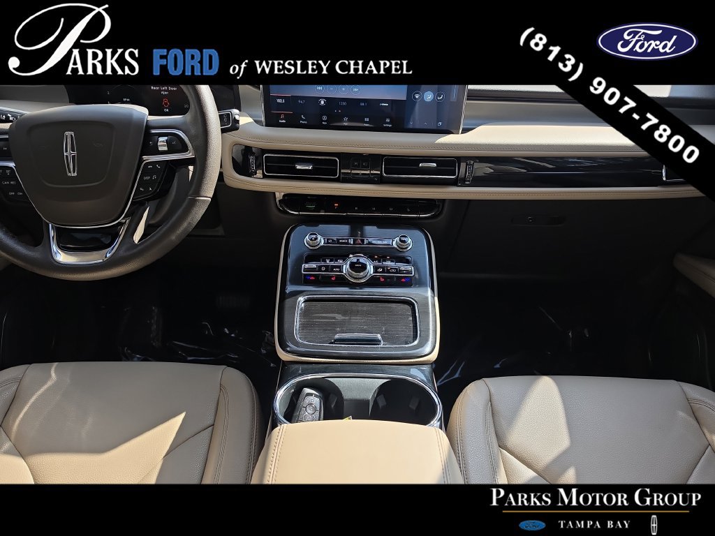 Used 2023 Lincoln Nautilus FWD w/ Premium Package image 14