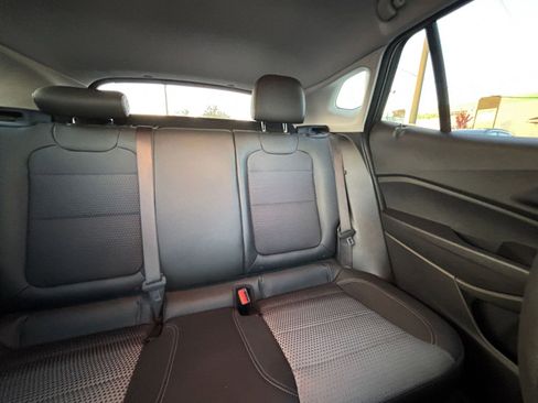 Used 2025 Chevrolet Trax LT image 35