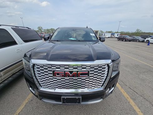 Used 2021 GMC Yukon XL Denali w/ Denali Ultimate Package AWD/4WD image 2