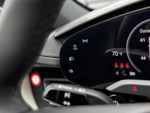 New 2026 Porsche Taycan AWD/4WD image 22