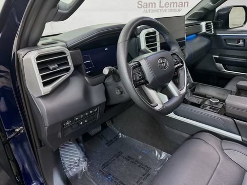 Used 2022 Toyota Tundra Platinum AWD/4WD image 9
