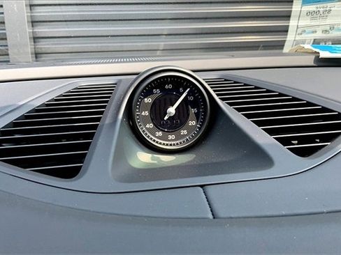 New 2025 Porsche Macan 4S Electric image 30