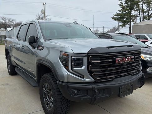 Used 2024 GMC Sierra 1500 AT4X image 1