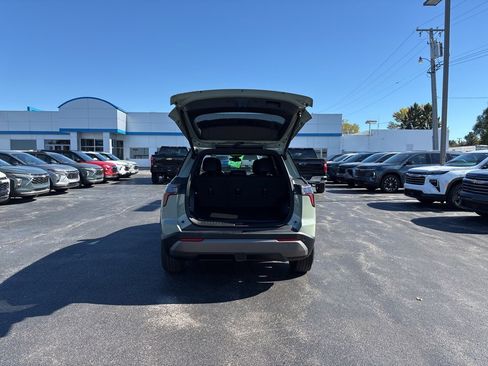 New 2026 Chevrolet Equinox LT w/ Convenience Package II image 6