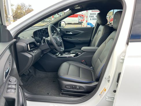 New 2026 Buick Envista Sport Touring image 34