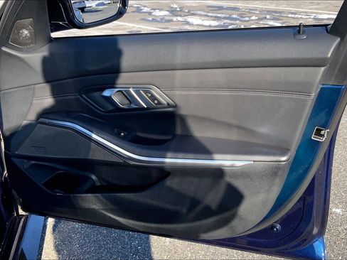 Used 2022 BMW M3 image 22