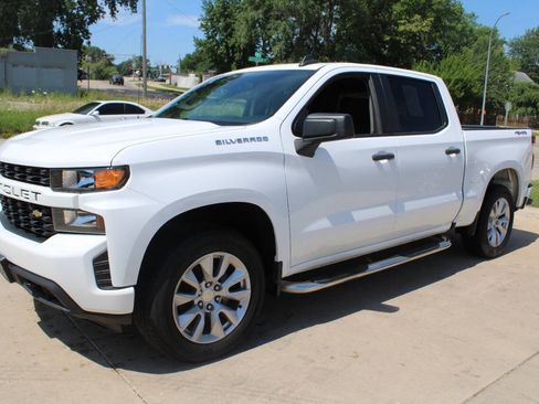 Used 2021 Chevrolet Silverado 1500 Custom AWD/4WD image 4