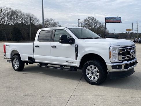 Used 2024 Ford F250 XLT image 9