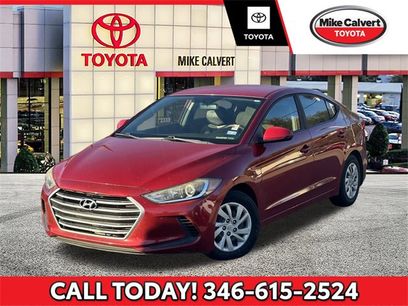 Used 2017 Hyundai Elantra SE w/ Cargo Package