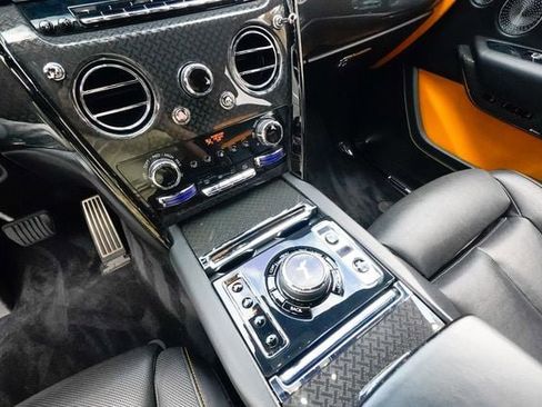 Used 2020 Rolls-Royce Cullinan Black Badge image 66