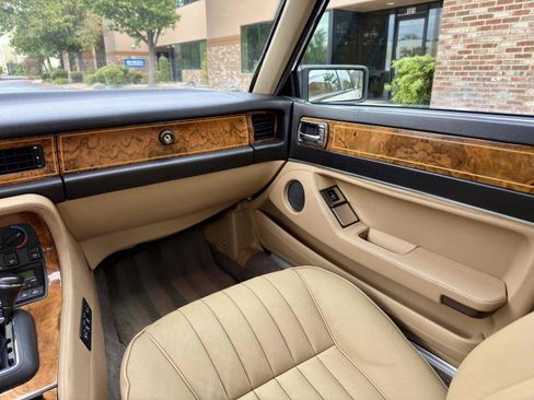 Used 1988 Jaguar XJ6 image 49