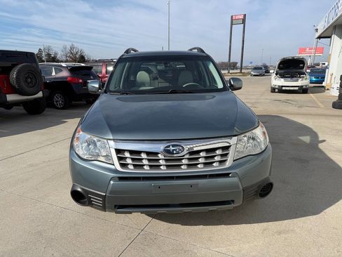 Used 2013 Subaru Forester 2.5X Premium w/ Popular Pkg 3 image 4