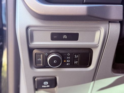 Used 2025 Ford F150 XLT w/ Equipment Group 301A Standard image 19