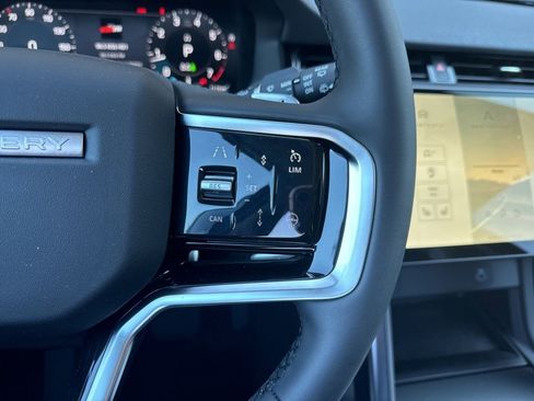 New 2024 Land Rover Discovery Sport S image 20