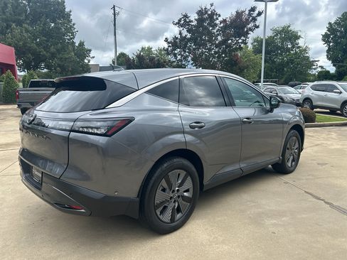 Used 2025 Nissan Murano SL AWD/4WD image 3