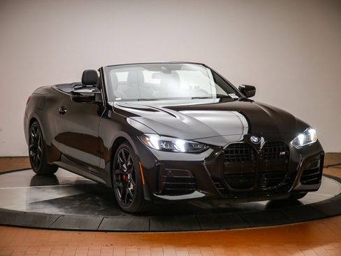 Used 2026 BMW M440i Convertible w/ Premium Package RWD image 6