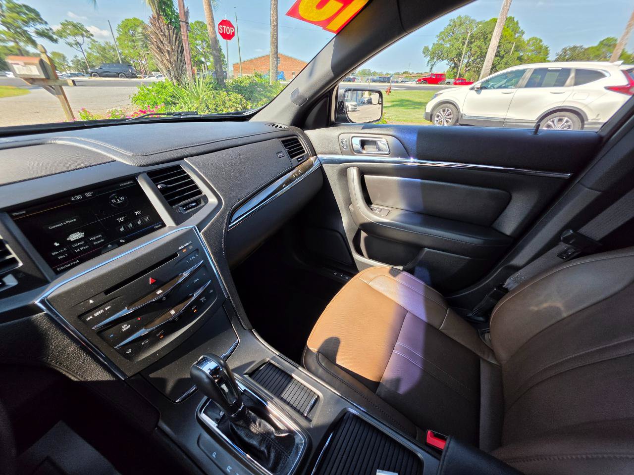 Used 2013 Lincoln MKS FWD image 30