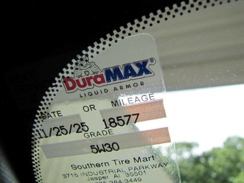 Used 2024 Chevrolet Silverado 2500 Custom w/ Custom Value Package image 40