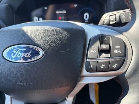 New 2026 Ford Explorer Active w/ Active Comfort Package image 22