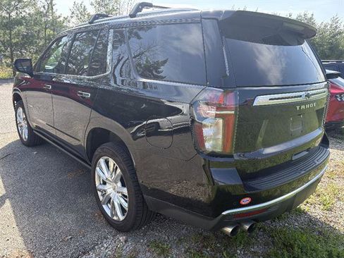 Used 2021 Chevrolet Tahoe High Country AWD/4WD image 4
