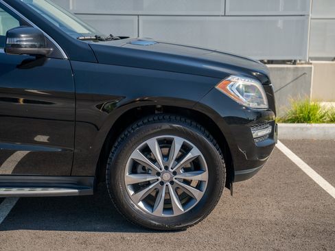 Used 2015 Mercedes-Benz GL 320 BlueTEC 4MATIC image 9