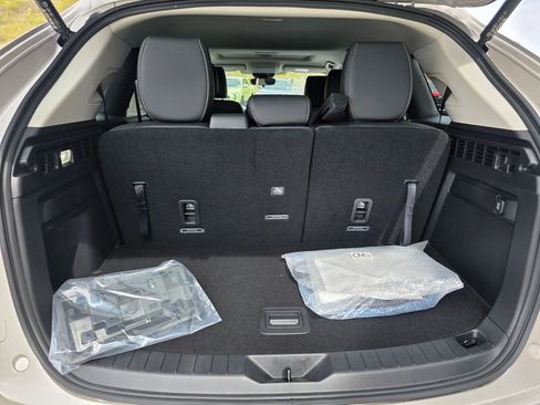 New 2025 MAZDA CX-90 Plug-In Hybrid w/ Preferred image 7