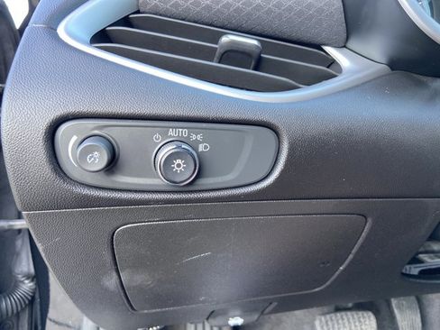 Used 2024 Chevrolet Malibu LT image 43