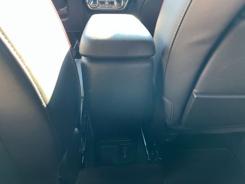 Used 2024 Chevrolet TrailBlazer RS w/ Convenience Package image 24