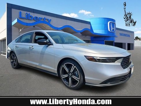 Used 2024 Honda Accord Sport image 1