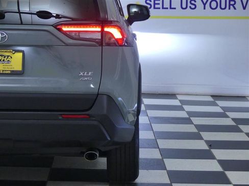 Used 2022 Toyota RAV4 XLE image 31