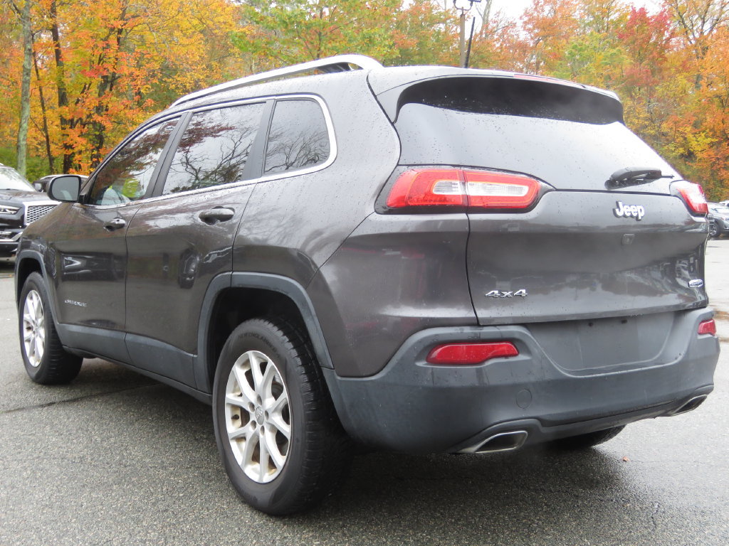 Used 2016 Jeep Cherokee Latitude AWD/4WD image 7