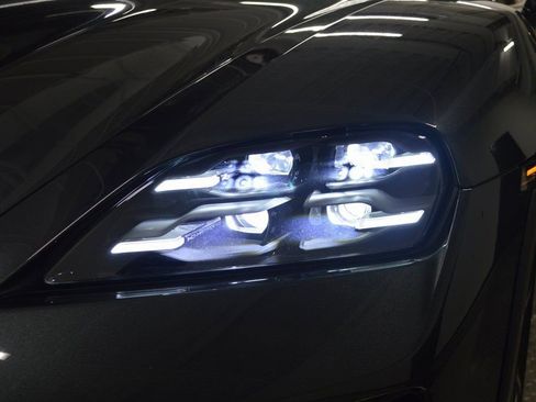 New 2025 Porsche Taycan 4S AWD/4WD image 11