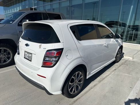 Used 2018 Chevrolet Sonic LT image 10