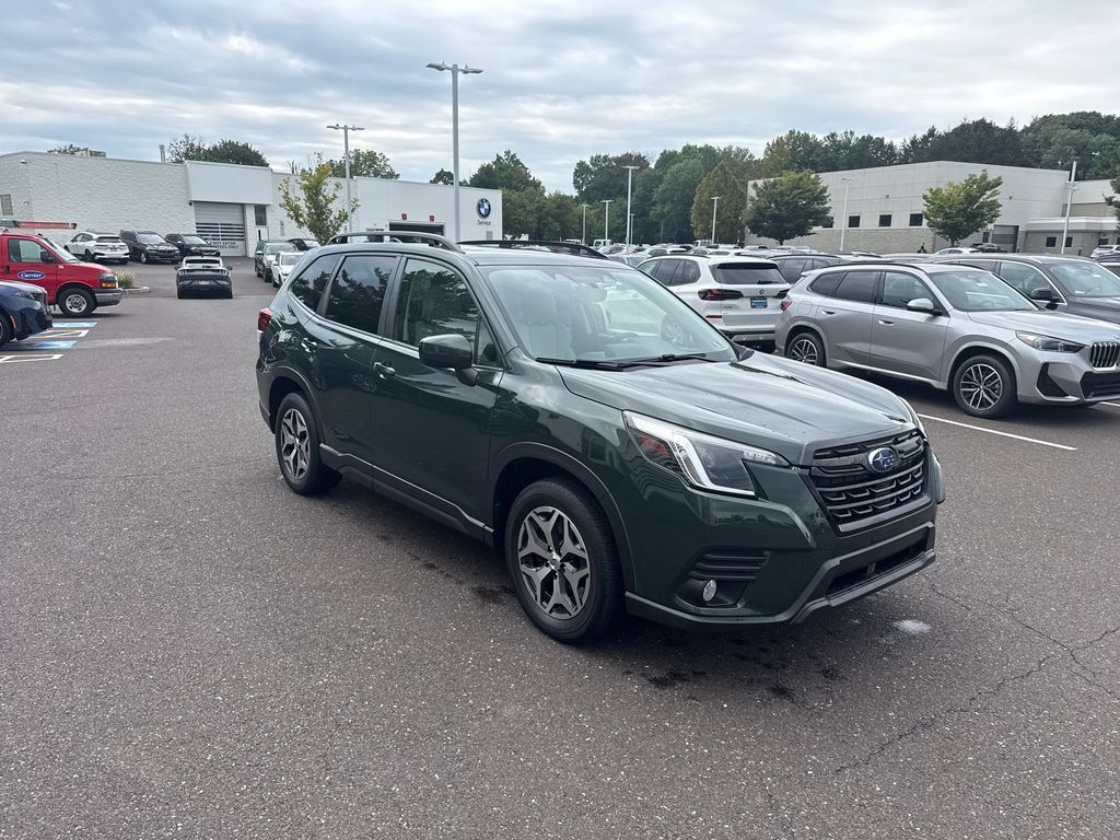 Used 2023 Subaru Forester Premium AWD/4WD image 7