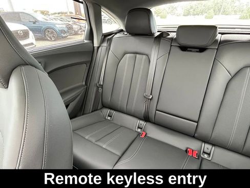 Used 2025 Audi A5 2.0T Prestige image 13