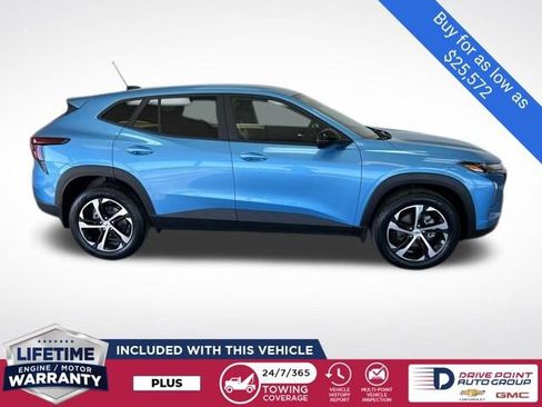 New 2026 Chevrolet Trax RS FWD image 2