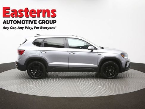 Used 2024 Volkswagen Taos SE FWD image 44